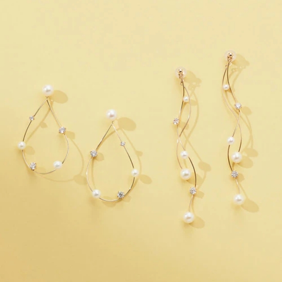 K10 Solid YG Samantha Tiara Earrings - Picture 5 of 6